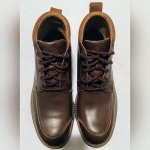 Clarks Hinsdale Brown Leather Comfort Mid Boot, Waterproof, , Size 11